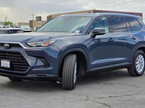 Used 2025 Toyota Grand Highlander AWD Hybrid image 8