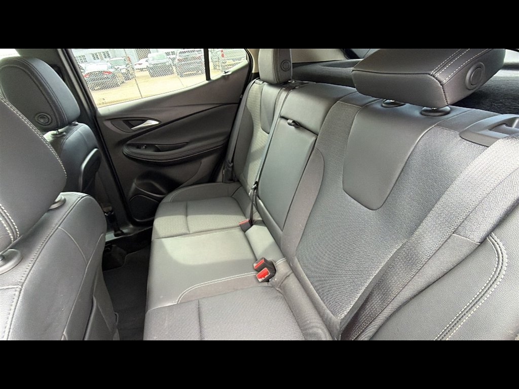 Used 2023 Buick Encore GX Select w/ Sport Touring Package FWD image 22