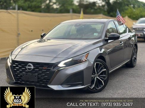 Used 2023 Nissan Altima 2.5 SR FWD image 1
