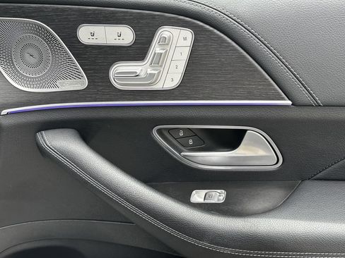 Certified 2024 Mercedes-Benz GLS 580 4MATIC image 17