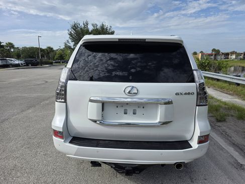 Used 2019 Lexus GX 460 Premium AWD/4WD image 7