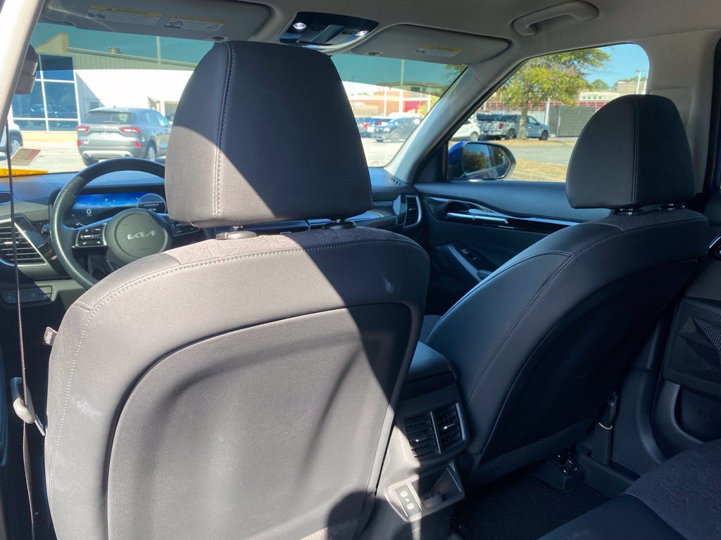 Used 2024 Kia Seltos S FWD image 31