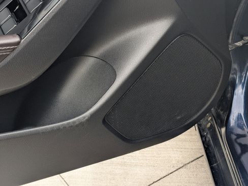 Used 2018 MAZDA MAZDA3 Touring image 15