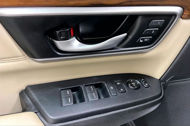 Used 2020 Honda CR-V Touring image 39