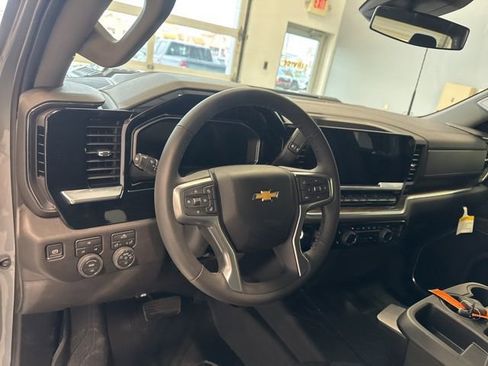 New 2026 Chevrolet Silverado 3500 LT image 21