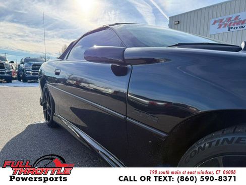 Used 1995 Chevrolet Camaro Z28 image 2