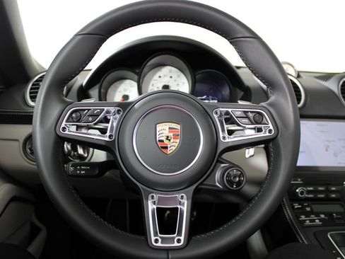 Certified 2025 Porsche 718 Boxster GTS RWD image 18