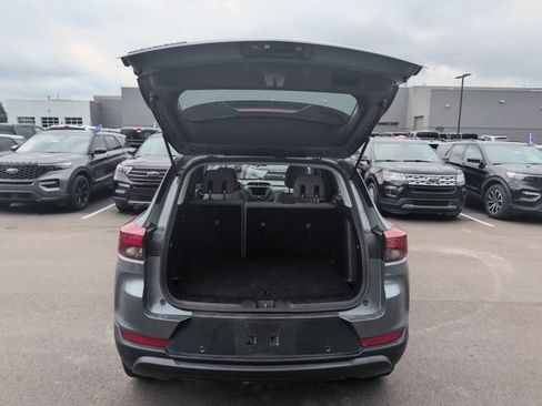 Used 2021 Chevrolet TrailBlazer LS FWD image 19