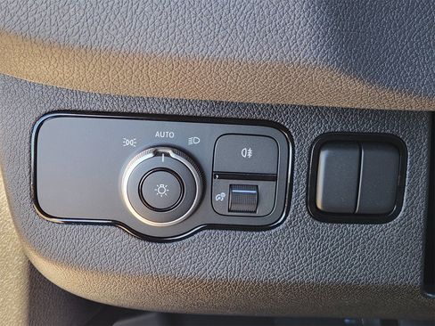 Used 2024 Mercedes-Benz Sprinter 3500 image 22