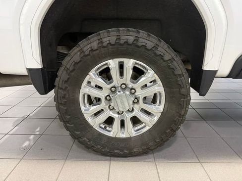 Used 2022 GMC Sierra 2500 Denali w/ Denali Ultimate Package image 9