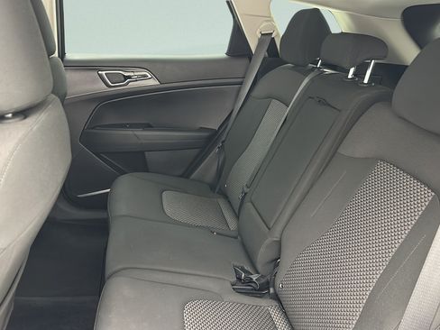 Used 2024 Kia Sportage LX FWD image 10