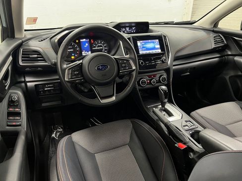 Used 2022 Subaru Crosstrek 2.0i Premium w/ Moonroof Package image 9