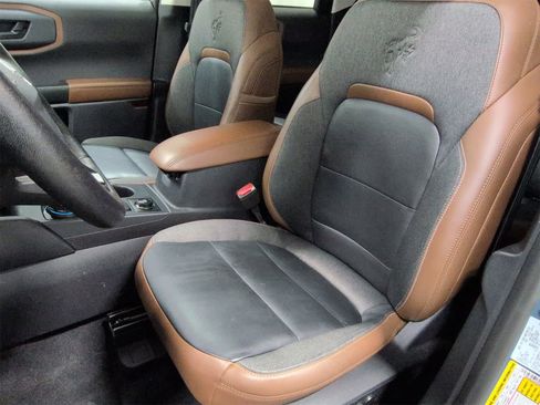 Used 2023 Ford Bronco Sport Outer Banks w/ Tech Package image 16