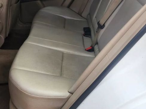 Used 2012 Mercedes-Benz GLK 350 2WD image 13