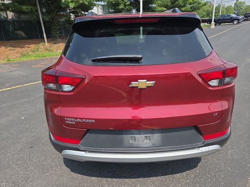 Used 2025 Chevrolet TrailBlazer LT AWD/4WD image 4