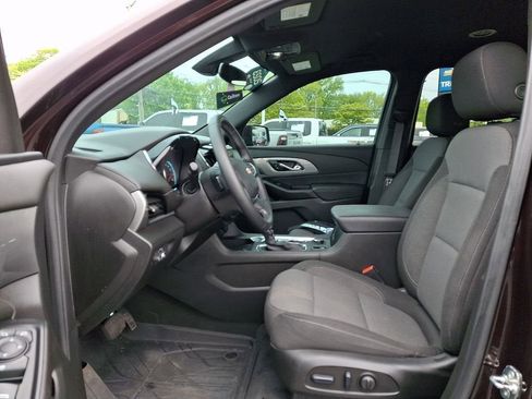 Certified 2023 Chevrolet Traverse LT FWD image 15