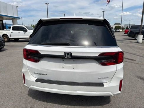 Used 2025 Honda Odyssey Sport-L image 4