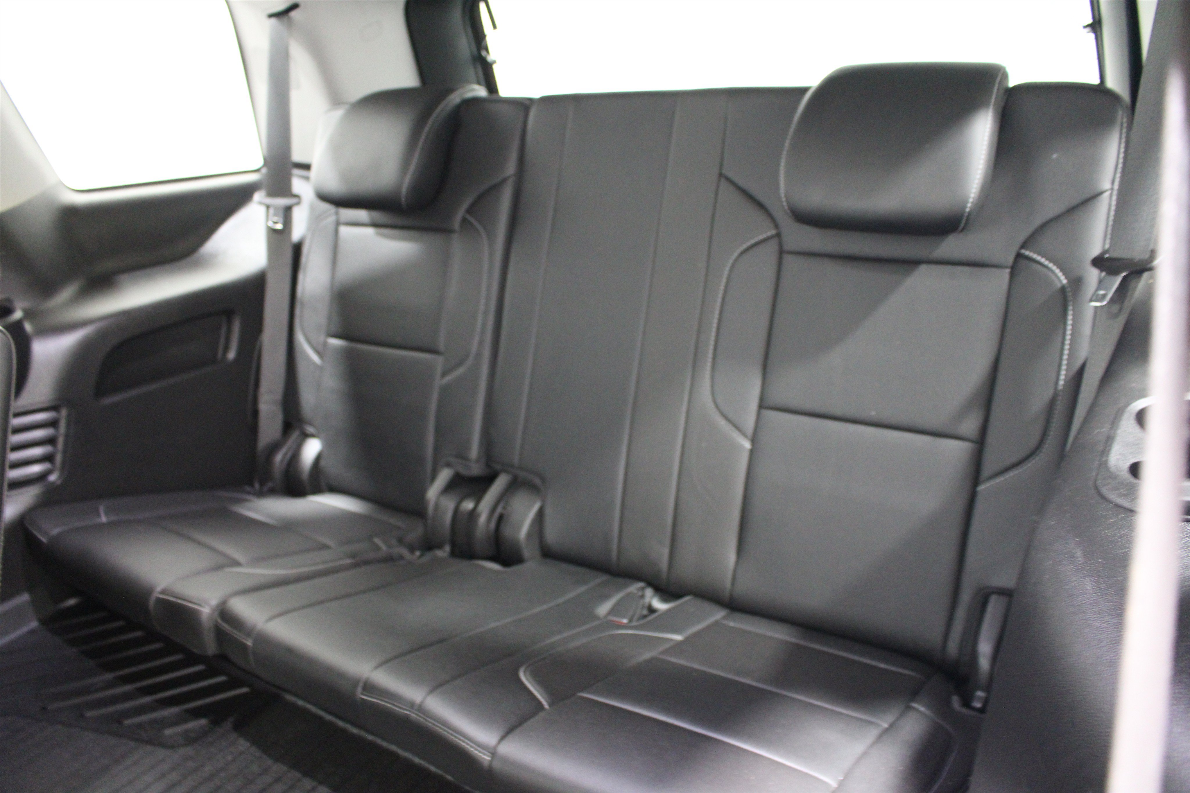 Used 2019 Chevrolet Tahoe LT w/ LT Signature Package AWD/4WD image 19