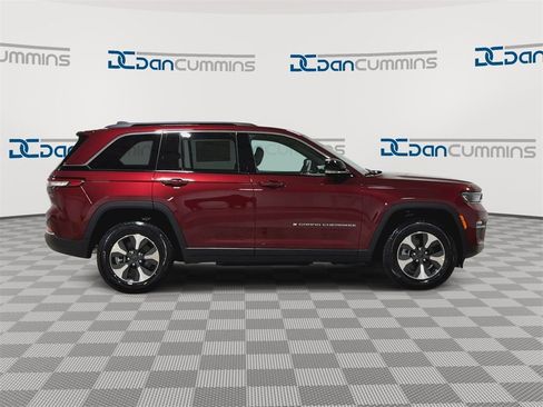 New 2025 Jeep Grand Cherokee Limited 4xe image 2