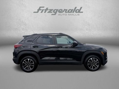 Used 2026 Chevrolet TrailBlazer LT AWD/4WD image 5