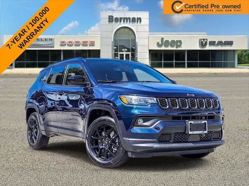 Certified 2026 Jeep Compass Latitude AWD/4WD image 1
