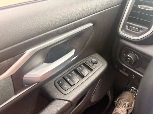 Used 2022 RAM 1500 Big Horn AWD/4WD image 18