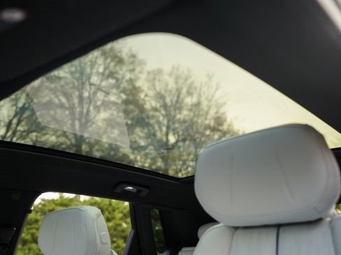 Used 2024 Cadillac Lyriq Luxury image 33