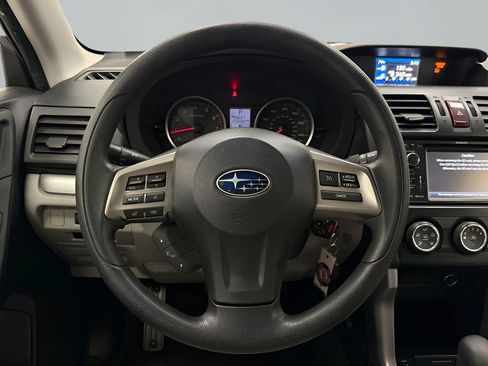 Used 2014 Subaru Forester 2.5i Premium AWD/4WD image 18