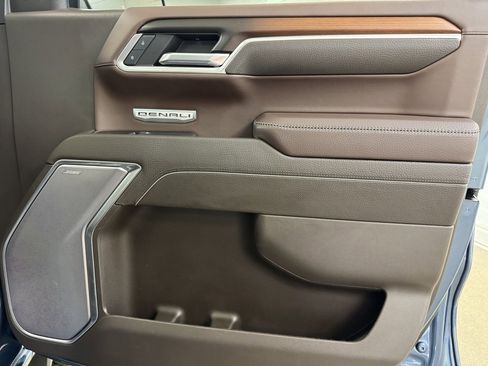 Used 2025 GMC Sierra 1500 Denali w/ Denali Reserve Package image 27