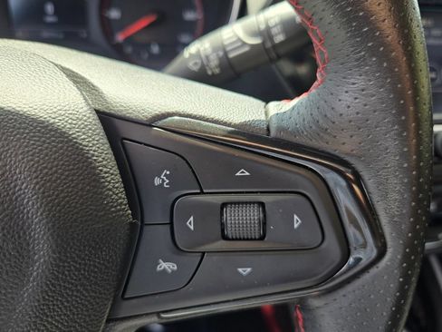 Used 2021 Chevrolet TrailBlazer RS w/ Sun and Liftgate Package FWD image 24