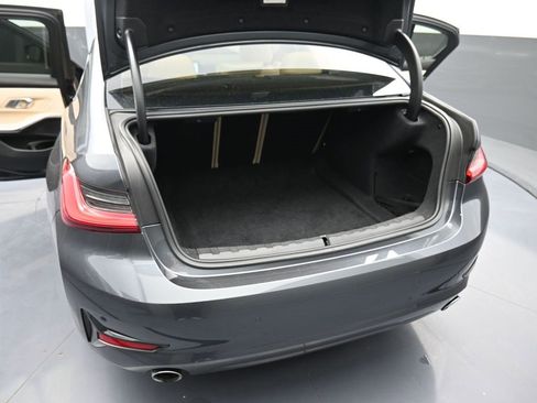 Used 2021 BMW 330i xDrive Sedan w/ Convenience Package image 17