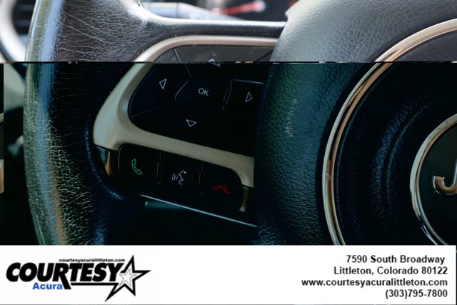 Used 2015 Jeep Renegade Limited AWD/4WD image 11