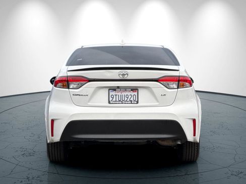 Used 2023 Toyota Corolla LE image 5