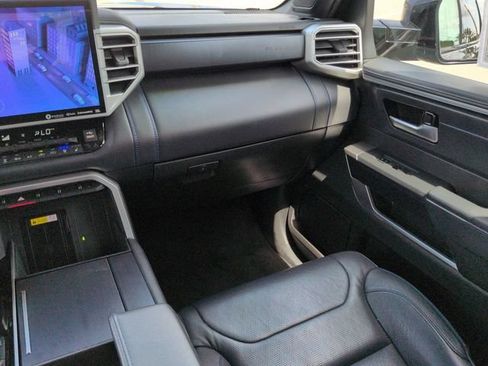 Used 2022 Toyota Tundra Platinum AWD/4WD image 17