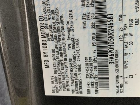 Used 2019 Ford Fusion SE w/ Equipment Group 151A image 13