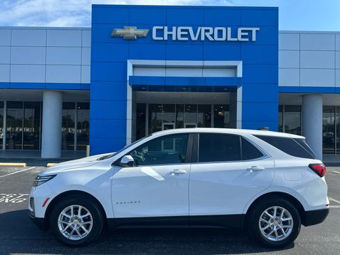 Used 2024 Chevrolet Equinox LT FWD image 2