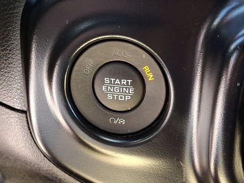 Used 2021 Jeep Wrangler Unlimited Sport AWD/4WD image 22