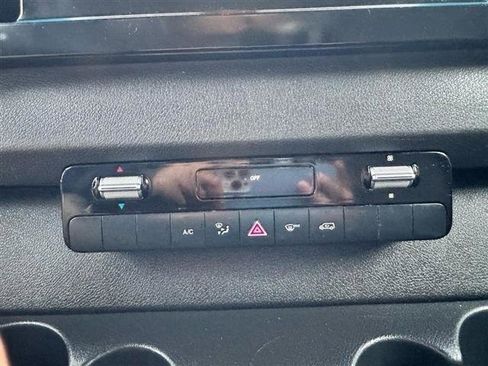 Used 2019 Mercedes-Benz Sprinter 1500 image 23