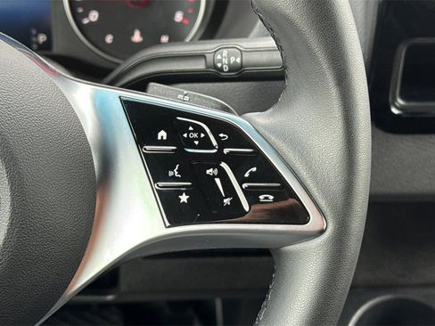 Used 2025 Mercedes-Benz Sprinter 2500 image 32