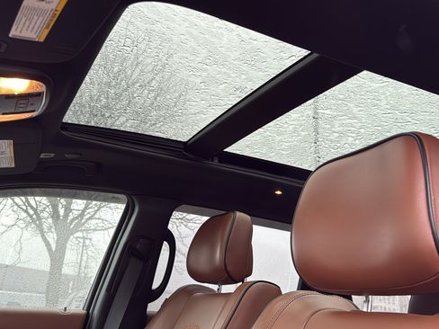 Used 2021 Jeep Grand Cherokee Overland image 27