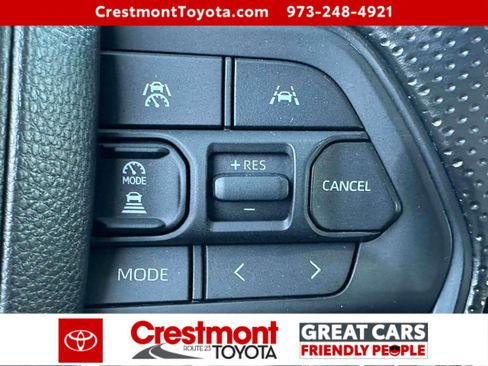 Certified 2025 Toyota Tacoma SR5 AWD/4WD image 19
