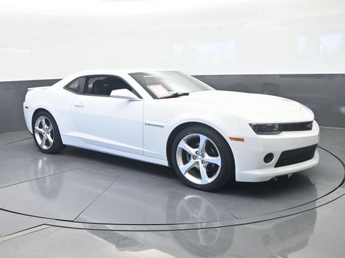 Used 2015 Chevrolet Camaro LT w/ RS Package RWD image 8