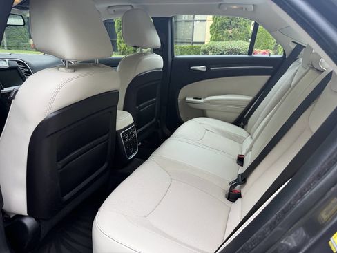 Used 2016 Chrysler 300 C AWD/4WD image 26