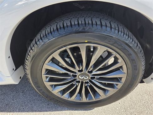 Certified 2023 INFINITI QX80 Premium Select w/ Cargo Package image 10