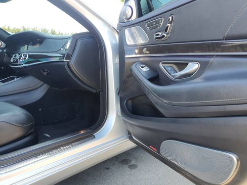 Used 2017 Mercedes-Benz S 550 4MATIC Sedan image 78