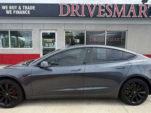 Used 2018 Tesla Model 3 Long Range RWD image 5