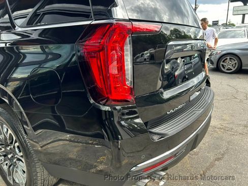 Used 2023 GMC Yukon Denali Ultimate AWD/4WD image 11
