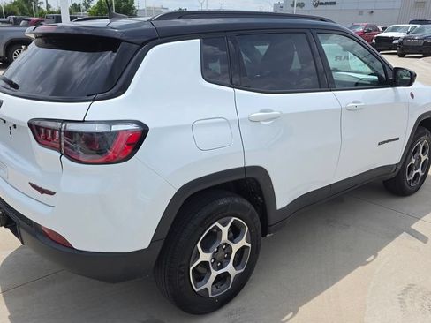 Used 2022 Jeep Compass Trailhawk w/ Trailhawk Convenience Group AWD/4WD image 5