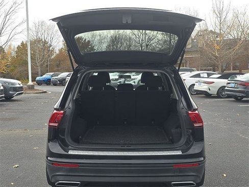 Used 2021 Volkswagen Tiguan S image 6