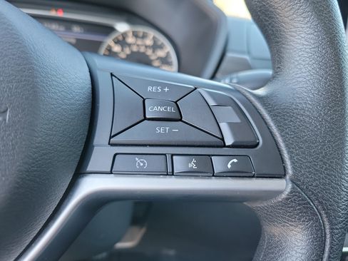 Used 2024 Nissan Altima 2.5 SV image 16